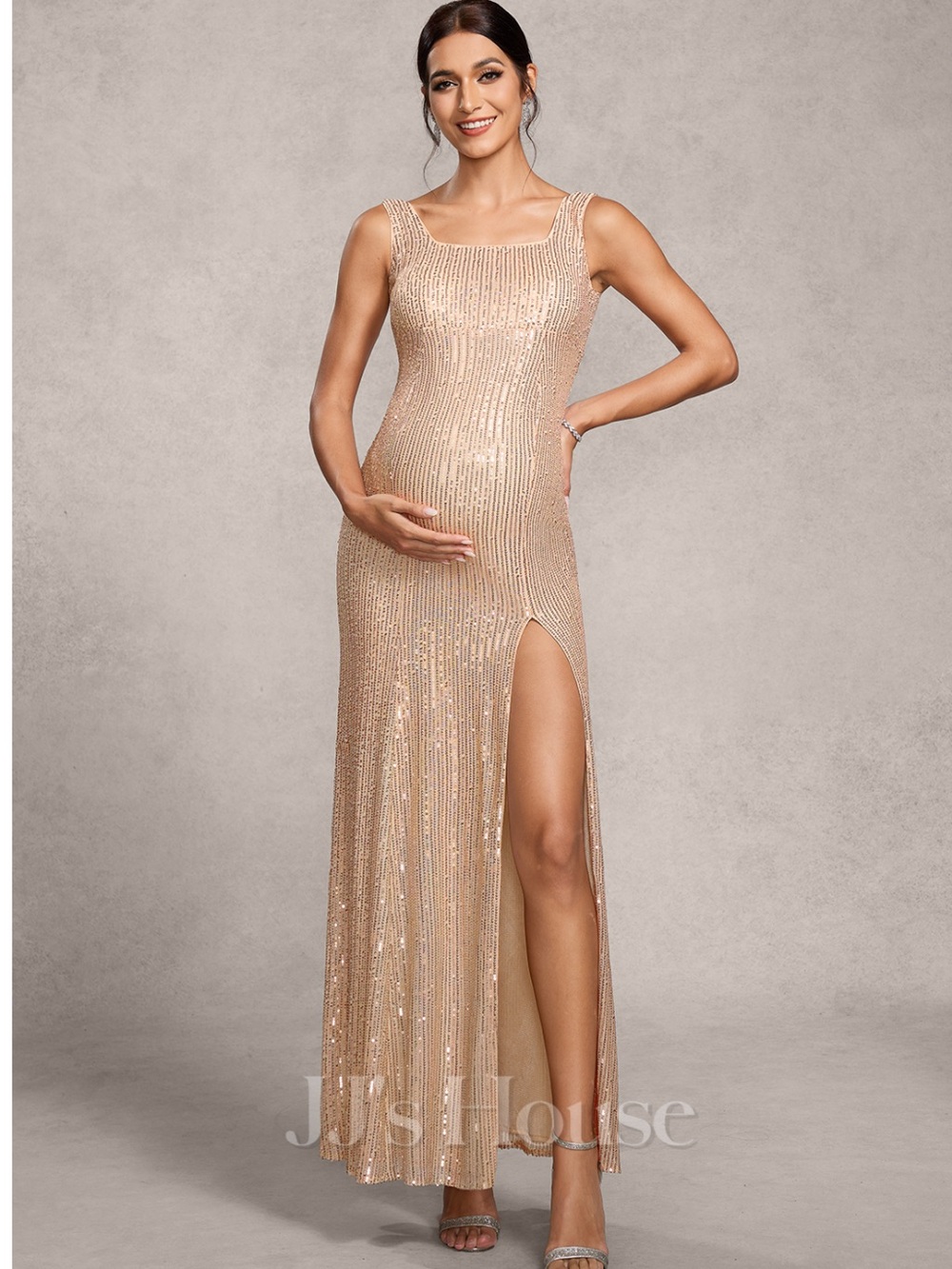 JJ's House Gold
Sleeveless Sequin Maternity Bump-Friendly Maxi Dress size 2 NWT
